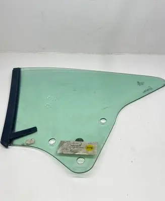 Volkswagen Eos Rear side window 1Q0845042F