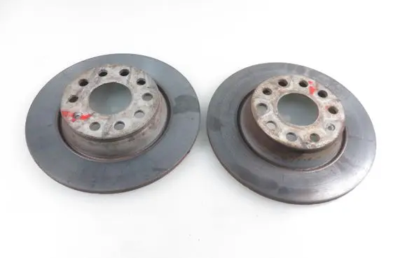 Volkswagen PASSAT B6 Rear brake disc