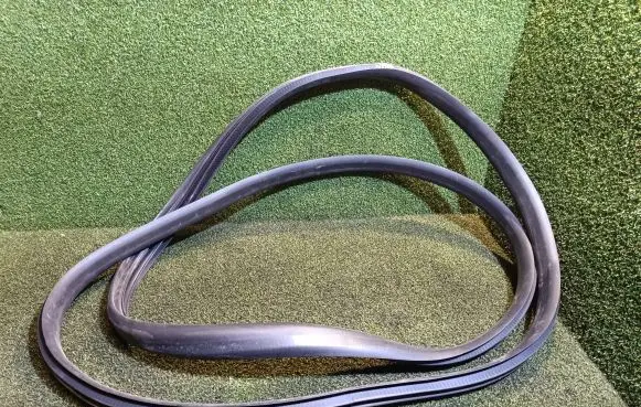 Mercedes-Benz Citan II W420 Front door rubber seal