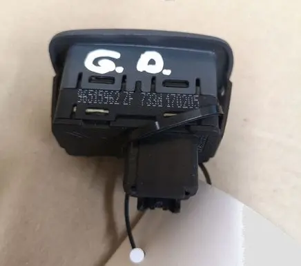 Citroen C5 Electric window control switch 96515962ZF