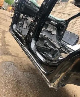 Volkswagen T-Roc Front sill (body part)