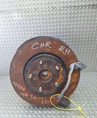 Toyota C-HR I Front wheel hub spindle knuckle