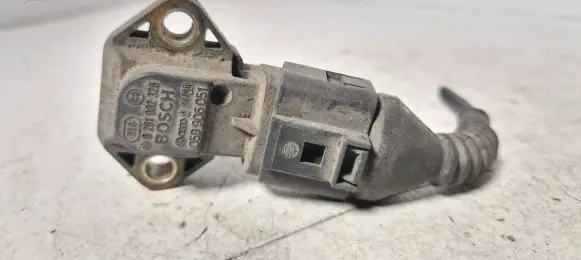 Volkswagen PASSAT B6 Air pressure sensor 059906051