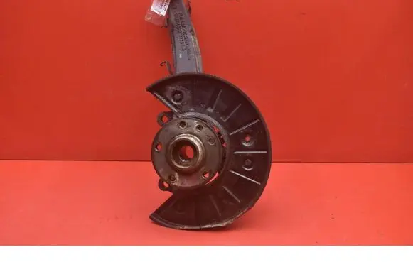 Volkswagen Touareg I Front wheel hub spindle knuckle 7L6407257A