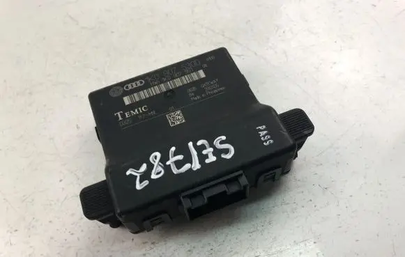 Audi A3 S3 8P Other control units/modules 1K0907530D