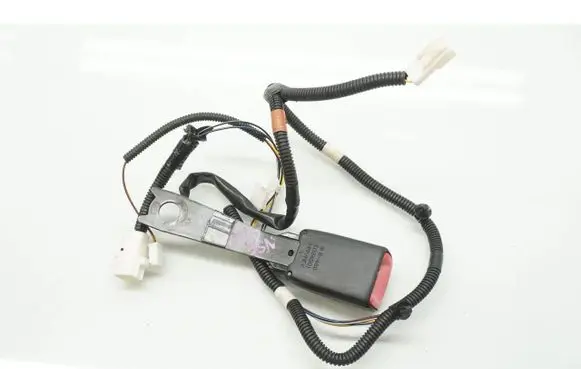 Lexus IS 220D-250-350 Front seatbelt buckle E034501