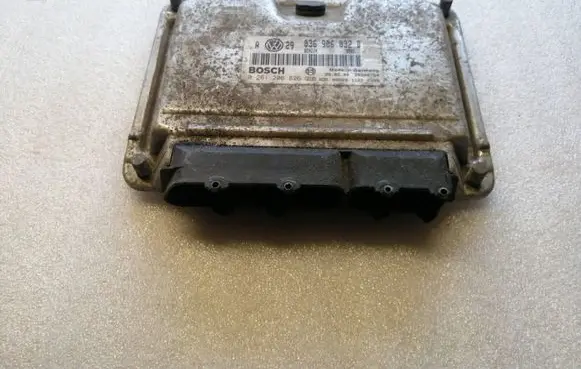 Volkswagen Golf IV Engine control unit/module 036906032D 0261206826 26SA6764