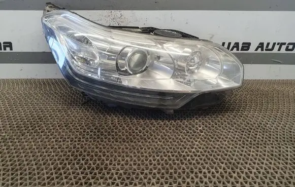 Citroen C5 Headlight/headlamp 9674869880 89905354 89905634