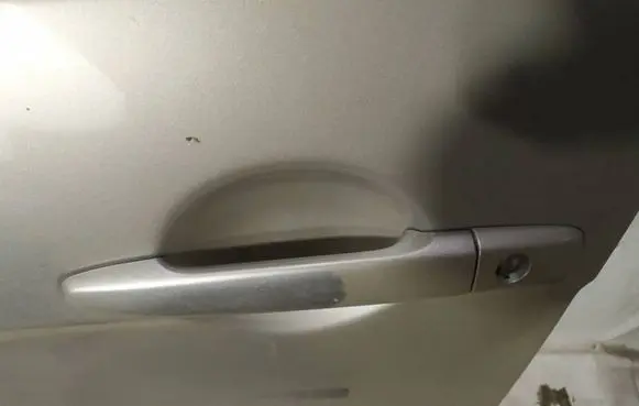 Mitsubishi Lancer X Front door exterior handle