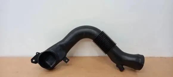 Jaguar XK8 - XKR Intercooler hose/pipe NJA3555AC