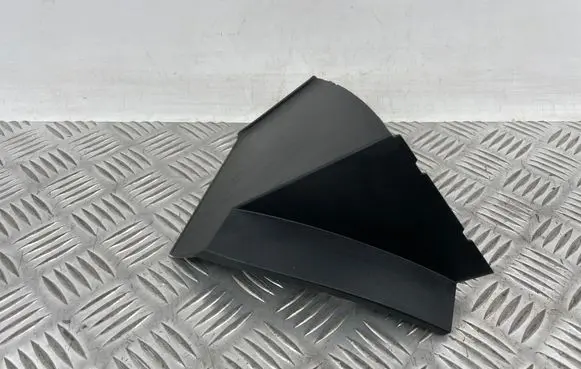 Hyundai Ioniq 5 Rear/tail light trim molding