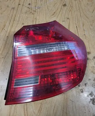 BMW 1 E81 E87 Rear/tail lights 8907489