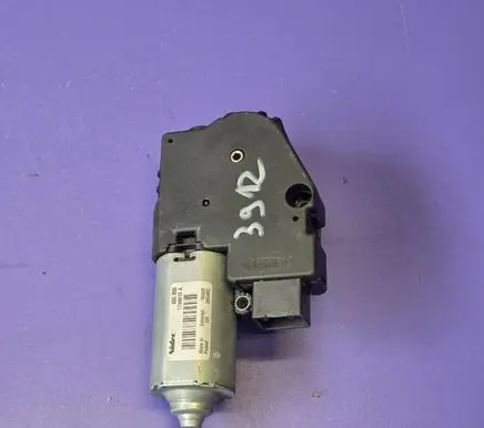 Opel Adam Sunroof motor/actuator 1740615A 150570251D 405806