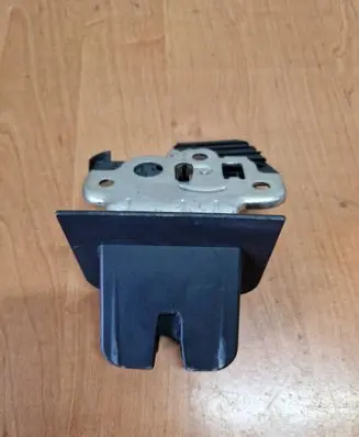 Audi A3 S3 A3 Sportback 8P Tailgate/trunk/boot lock/catch/latch