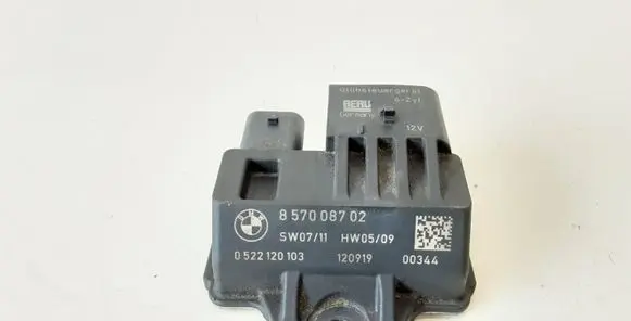 BMW 1 F20 F21 Glow plug pre-heat relay 8570087 857008702 0522120103