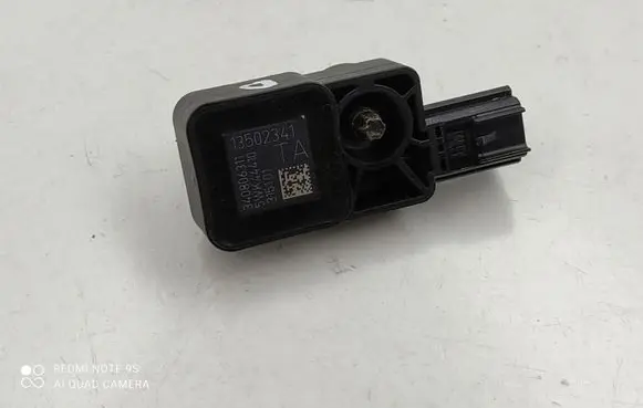 Opel Insignia A Airbag deployment crash/impact sensor 13502341
