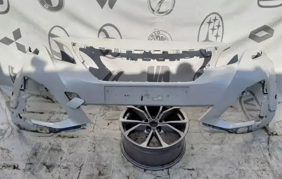 Peugeot 3008 II Front bumper