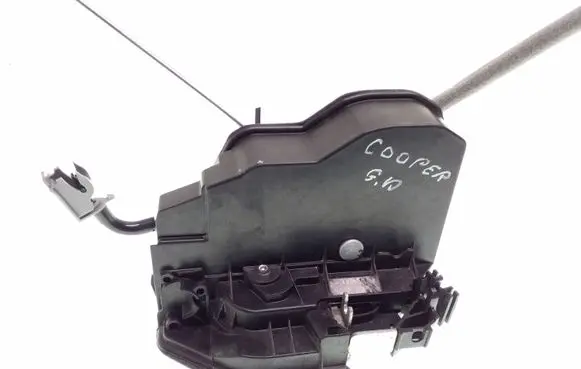 Mini Cooper Countryman R60 Rear door lock 7318418