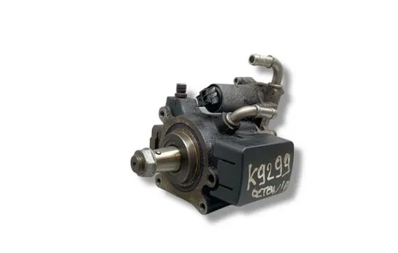 Skoda Octavia Mk2 (1Z) Fuel injection high pressure pump 03L130755AH 200812203032 03L130755