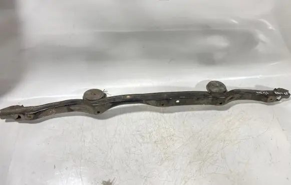 Toyota RAV 4 (XA30) Top upper radiator support slam panel