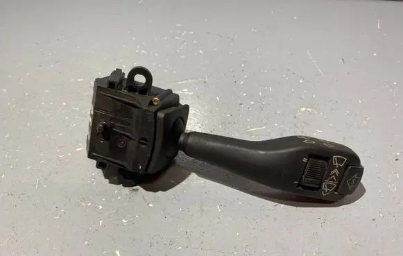 BMW 5 E39 Wiper control stalk 01204030 8375408