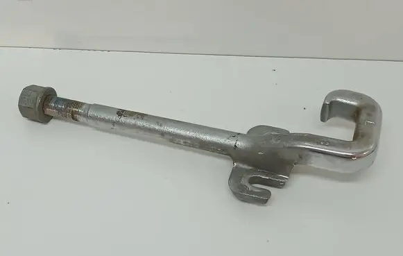 Jeep Grand Cherokee Towing hook eye