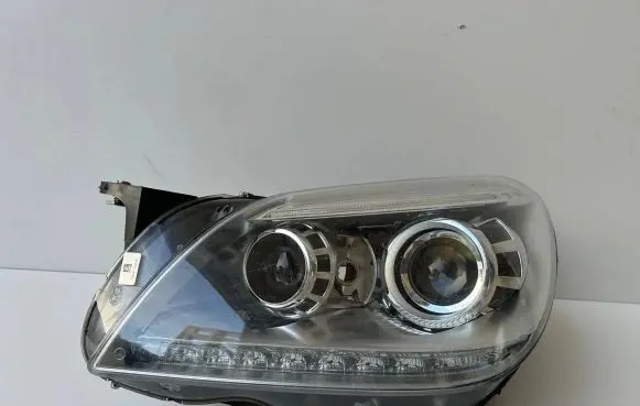 Mercedes-Benz SLK AMG R172 Headlight/headlamp 1728201359