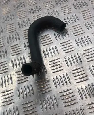 Ford Mondeo Mk III Engine coolant pipe/hose