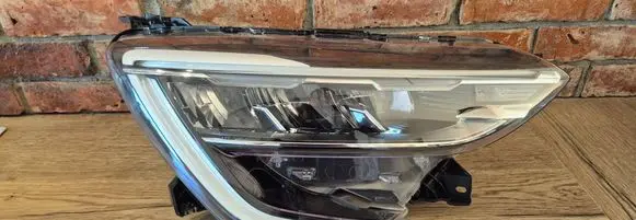 Renault Arkana Headlight/headlamp 260102483R