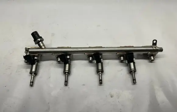 Ford Mustang VI Fuel main line pipe EJ7E9F797DD