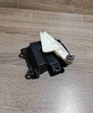 Toyota Prius (XW20) Air flap motor/actuator 0637007960
