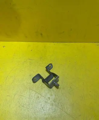 Nissan Juke I F15 Tailgate/trunk/boot hinge