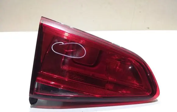 Volkswagen Golf VII Tailgate rear/tail lights 5G0945093R