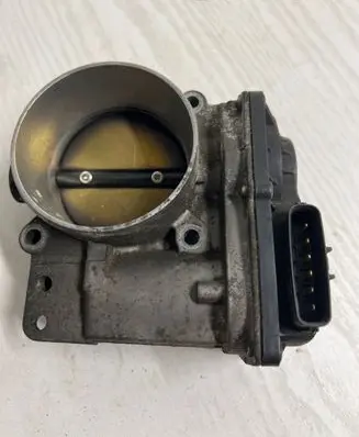 Volvo S40 Throttle valve 10G060541