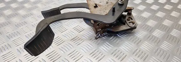 Ford Focus Pedal assembly 982024551AA 98AB2450