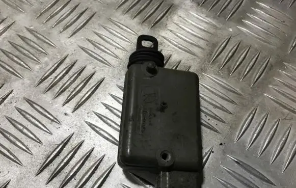 Peugeot 406 Central locking motor 