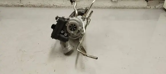 Audi A3 8Y Turbo 05e145701k