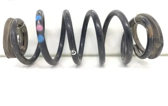 Toyota Auris E180 Rear coil spring