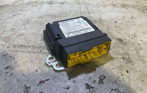 Mercedes-Benz GL X166 Airbag control unit/module A1668200426 A1669001211 A1669024705