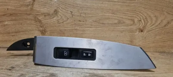 Nissan Murano Z50 Electric window control switch