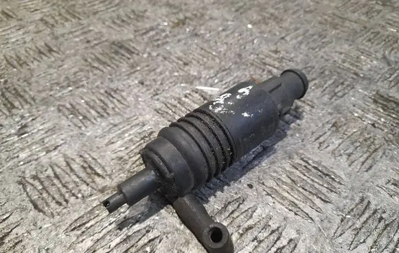 Audi A6 S6 C4 4A Windscreen/windshield washer pump 4a0955651