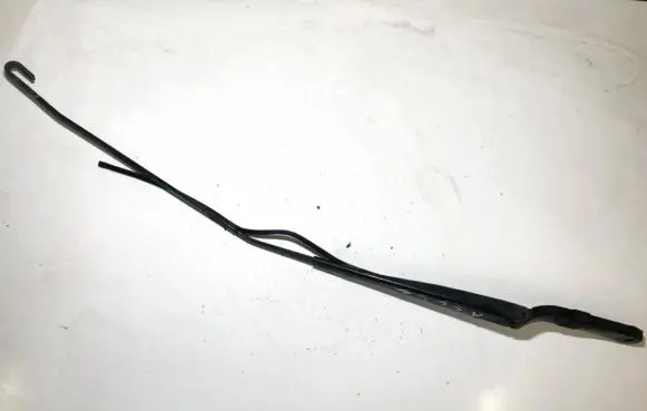 Front wiper blade arm