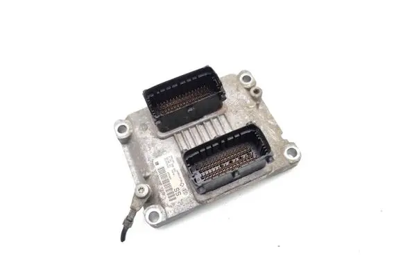 Opel Astra H Engine control unit/module 55352622 0261208253