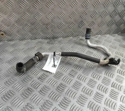 Volkswagen Touareg II Engine coolant pipe/hose 7P0819858E
