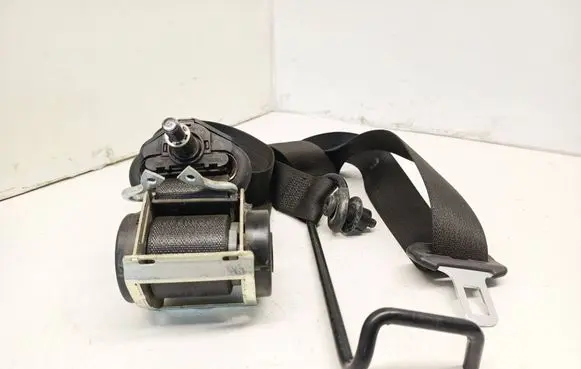 Opel Astra H Front seatbelt 602143000C