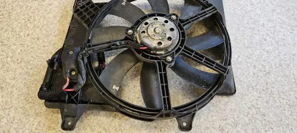 Opel Meriva A Electric radiator cooling fan 8240457 52406445 52406448