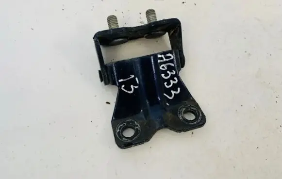 Subaru Legacy Tailgate/trunk/boot hinge