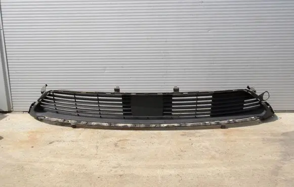 Opel Grandland X Front bumper lower grill