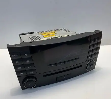 Mercedes-Benz E W211 Radio/CD/DVD/GPS head unit A2118209889 MF2311 020462