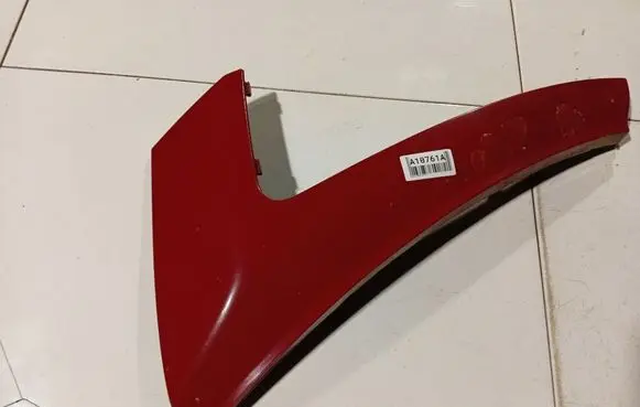 Under headlight/headlamp trim